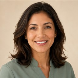 Dr. Elena Ruiz